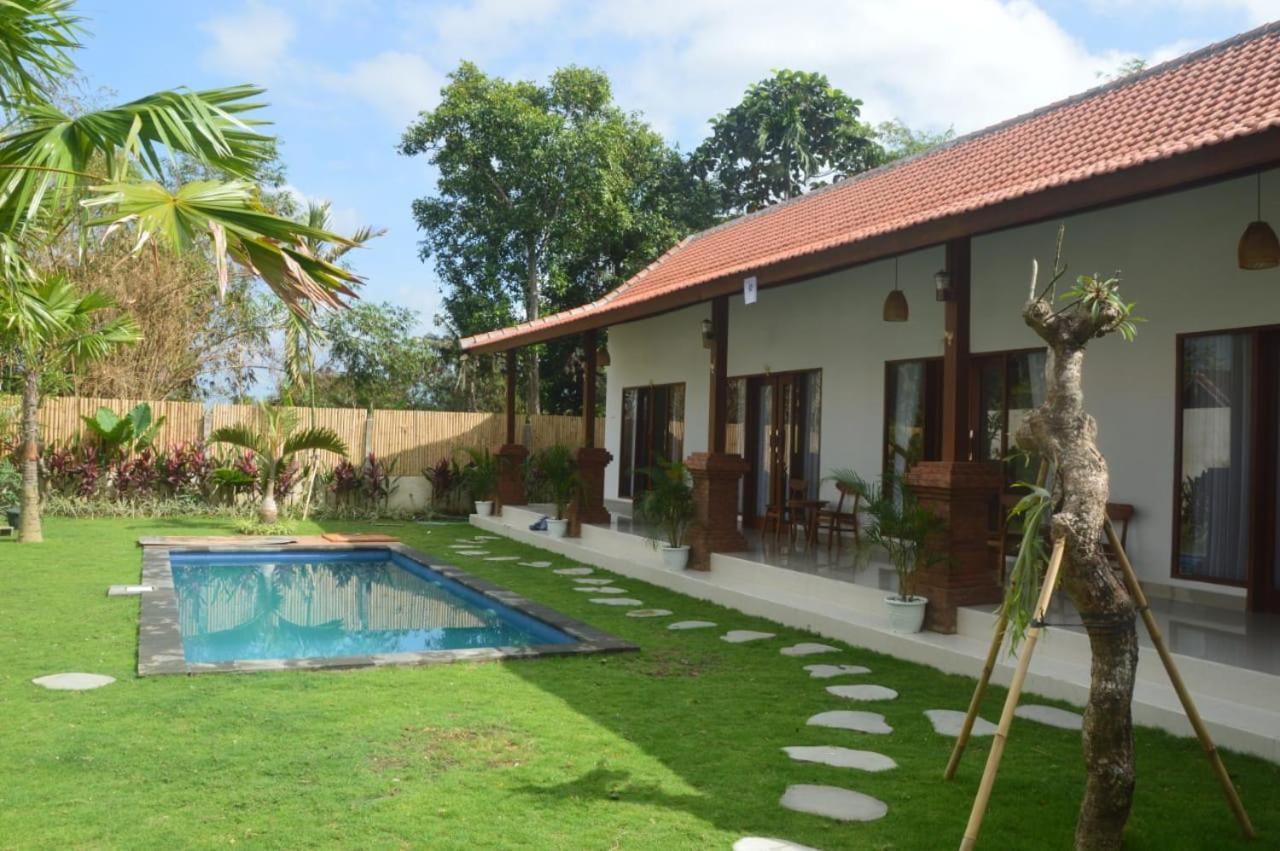 Wiryaroja Guest House チャングー エクステリア 写真