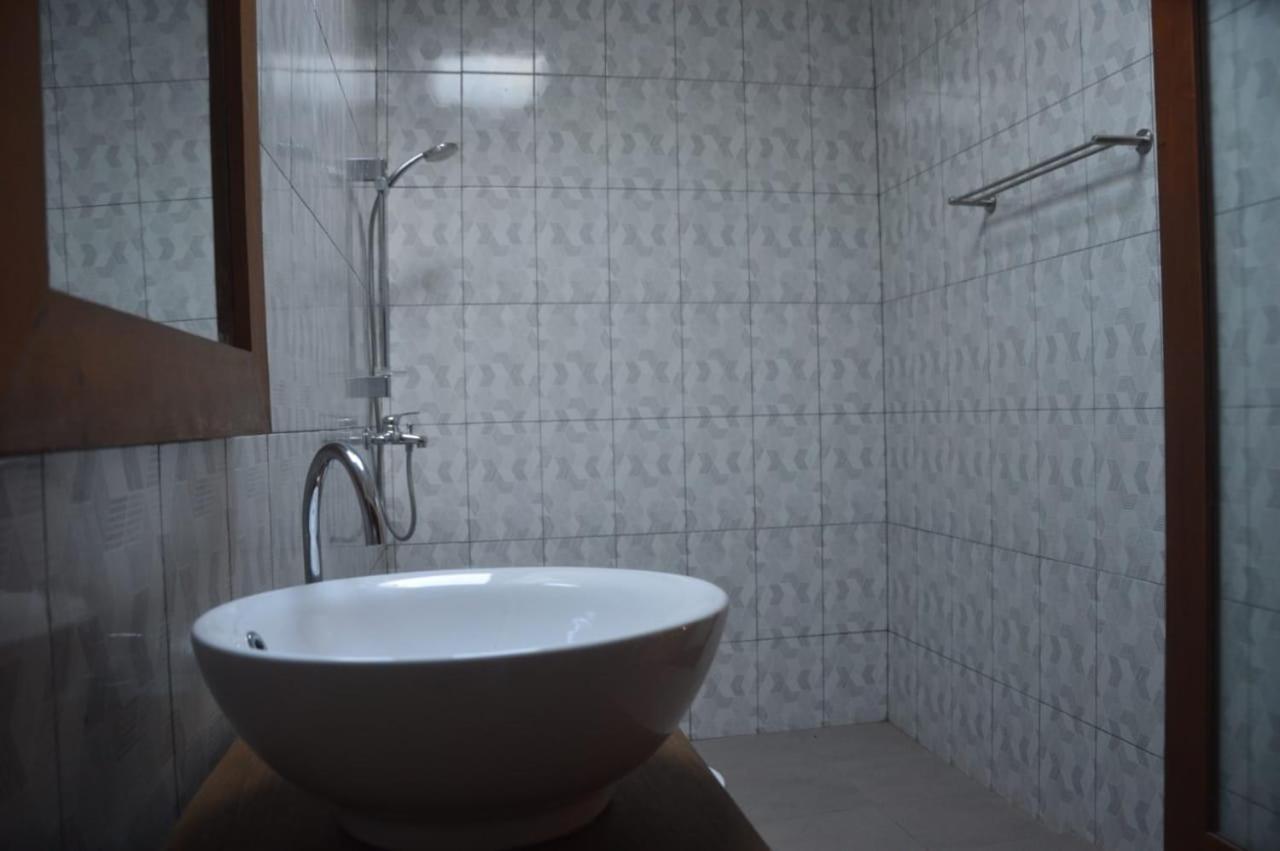 Wiryaroja Guest House チャングー エクステリア 写真