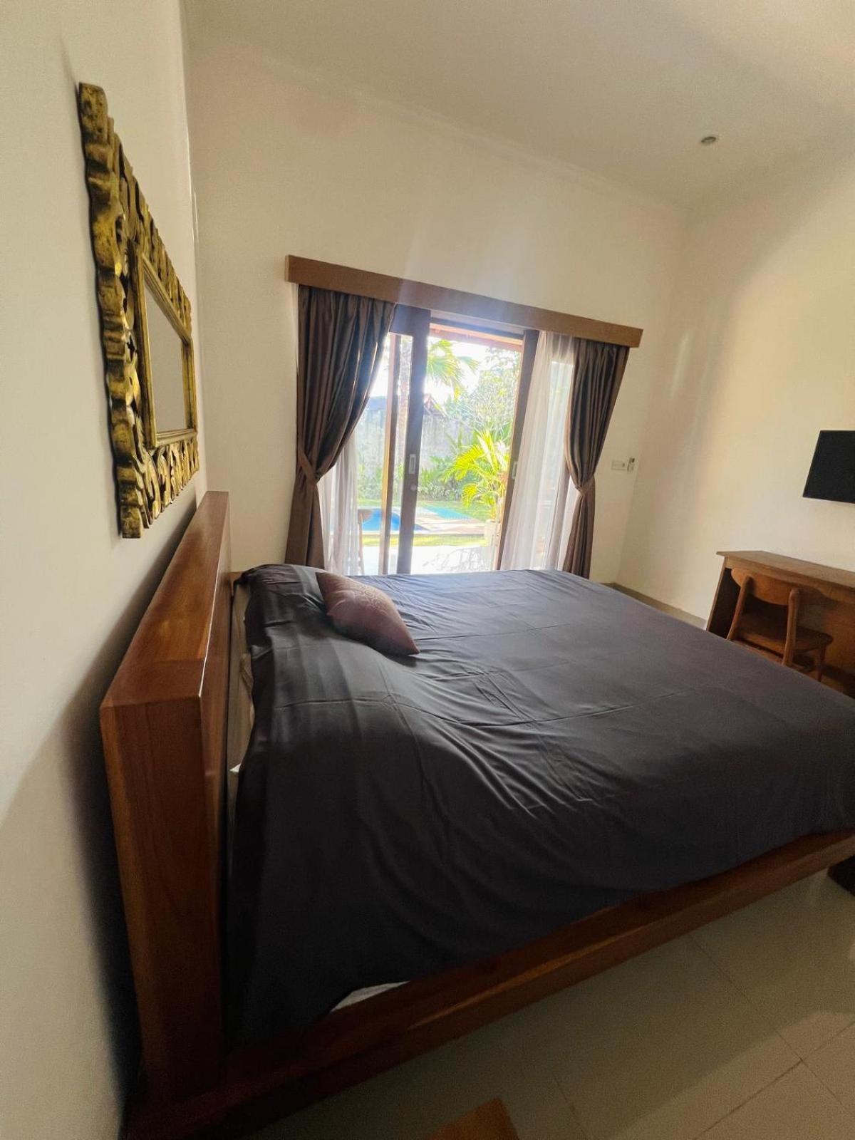 Wiryaroja Guest House チャングー エクステリア 写真
